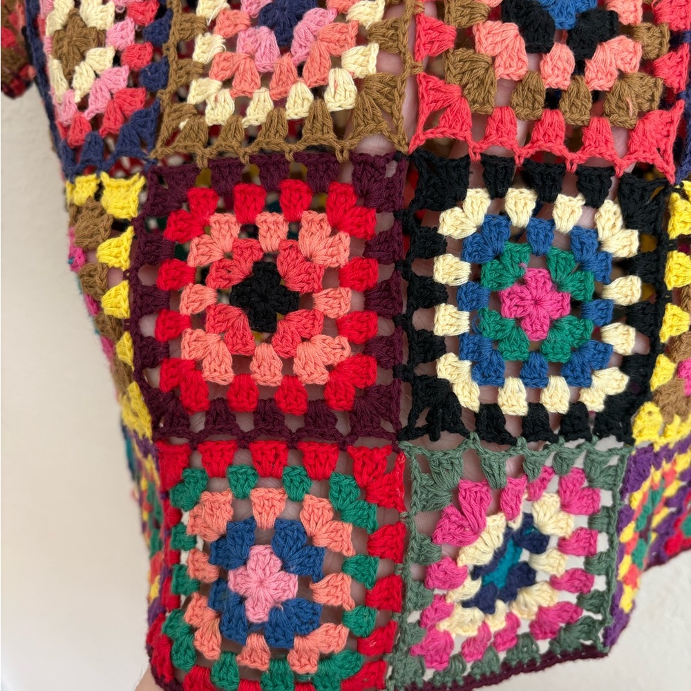 FARM Rio Multicolor Crochet Crop Top - Picture 5 of 6